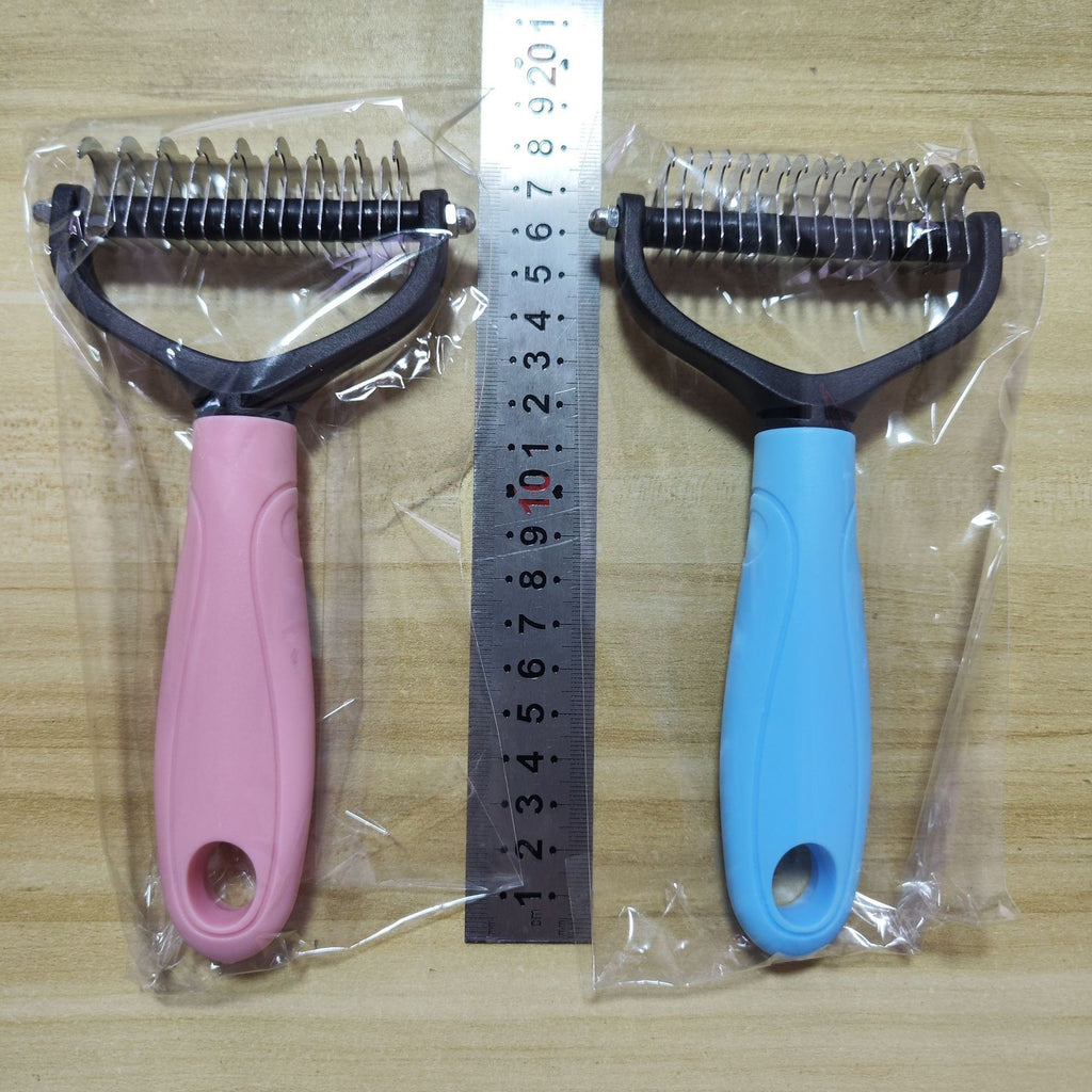 Pet comb for routine coat care